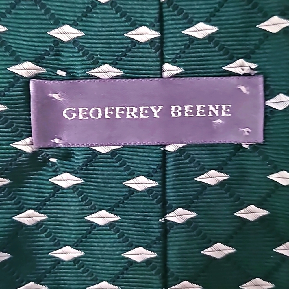 Geoffrey Beene - Men's  Tie - Silk - Green & Silver